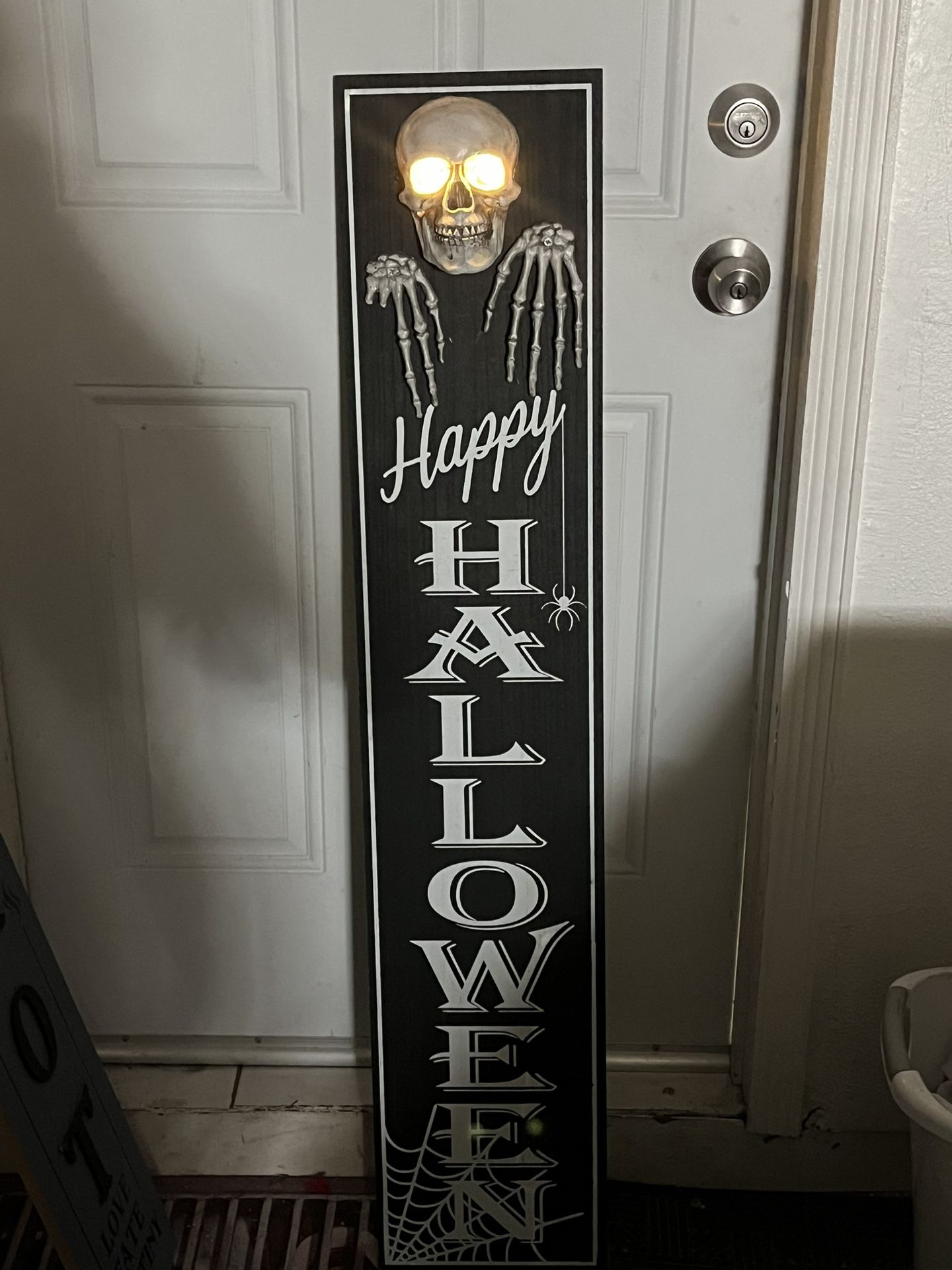 Outdoor Light up Halloween Sign