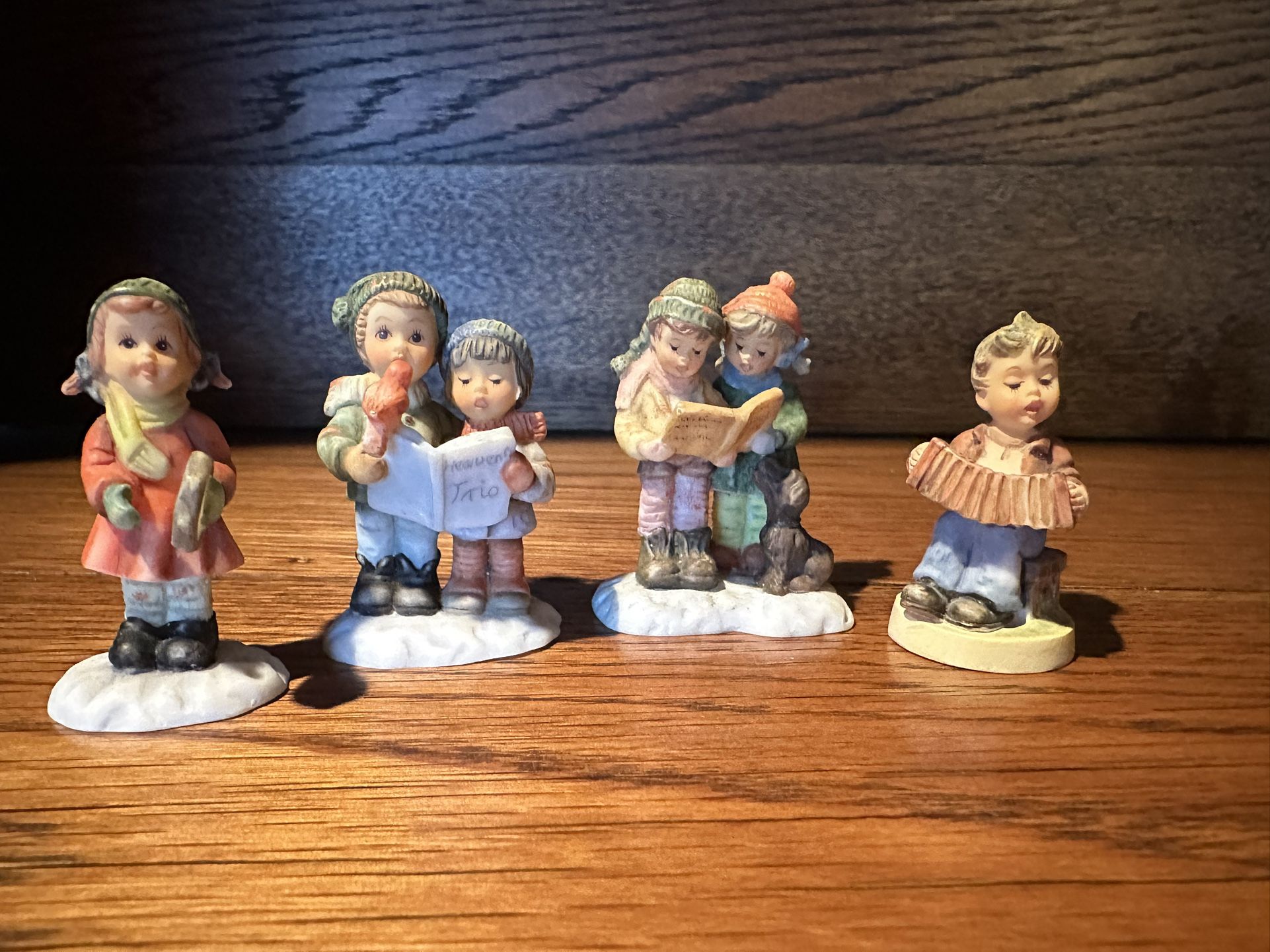 Christmas Hummel Hawthorne Village Grouping