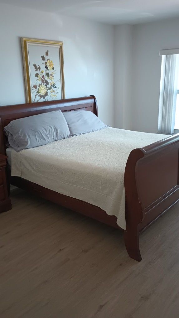 King Size Bedroom Set With Mattress