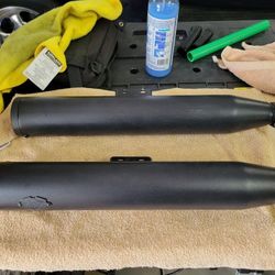 Harley Davidson V&H Mufflers 