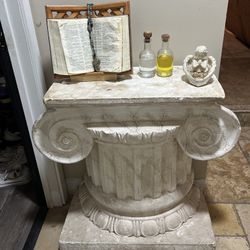 Pillar Table 