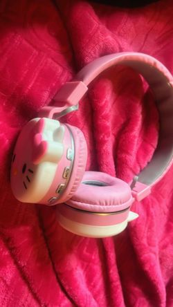HK Headphones