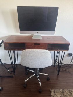 Writing desk with office chair