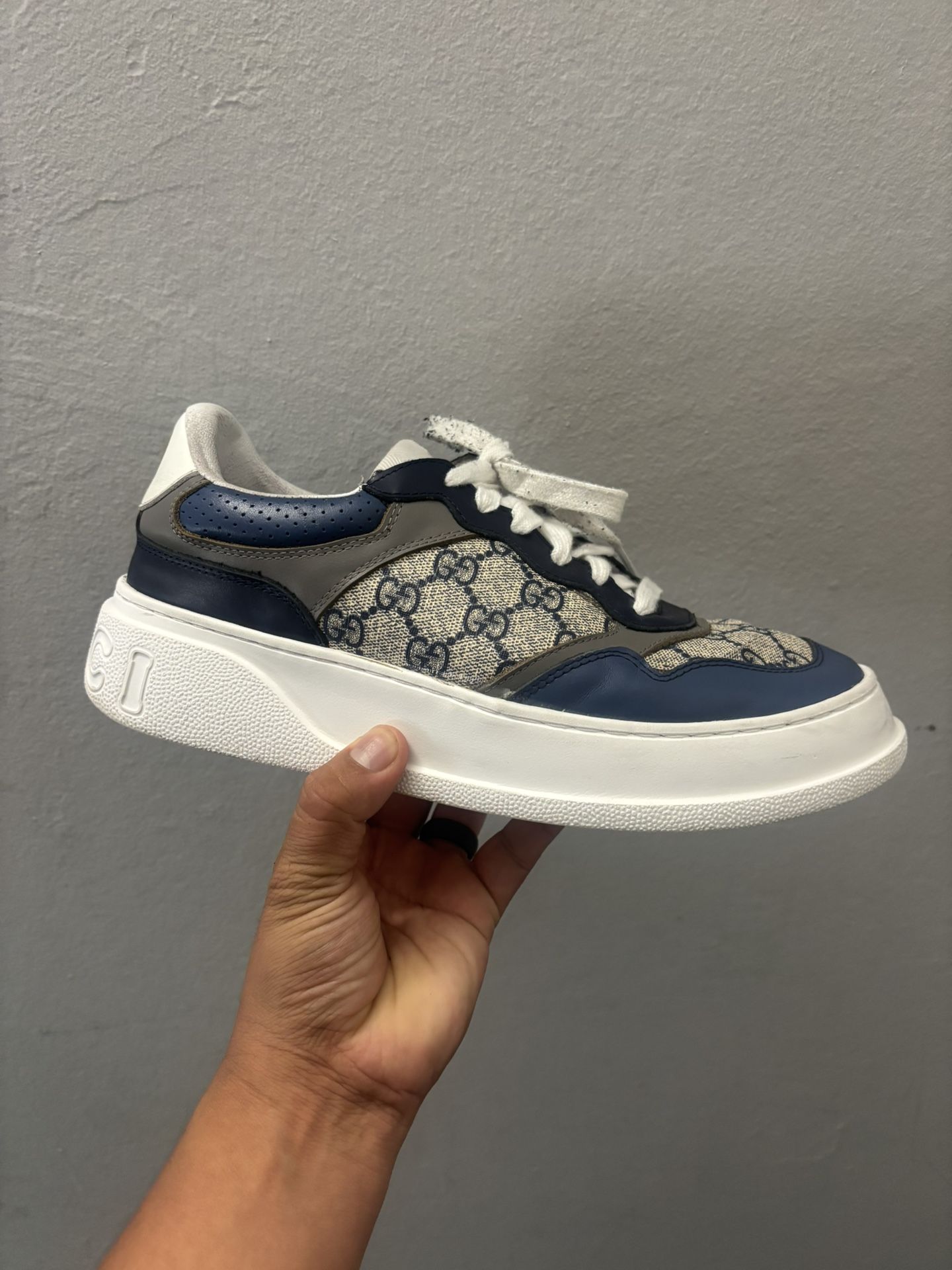 Gucci GG Supreme Sneaker Beige Blue size 9 (42)