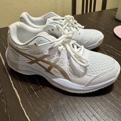 Asics Upcourt GS 6 (Kids) Size 2 ***NEW***