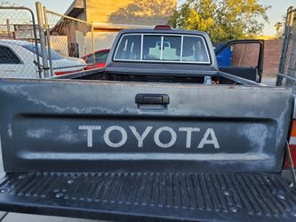 1992 Toyota truck parts xlnt condition