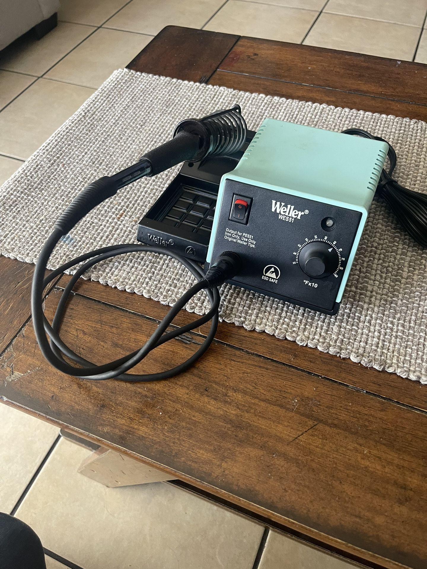Weller WES51 Analog Soldering Station