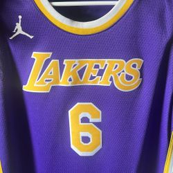 LeBron Jersey 