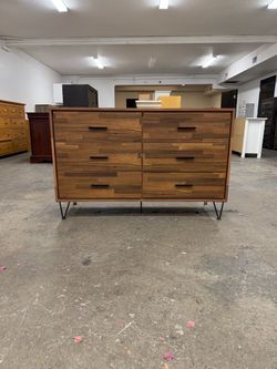 Modern 6 Drawer Dresser