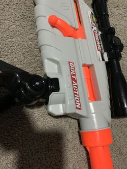 Bolt action toy rifle