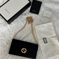 Authentic Gucci Interlocking GG Leather Wallet On Chain Crossbody Bag