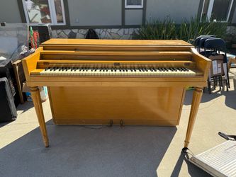 Gulbranson piano
