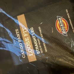 Men’s Black dickies 40x30