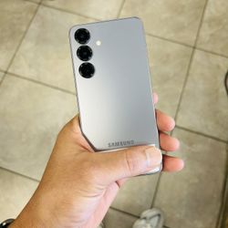 Samsung Galaxy S25 Spectrum