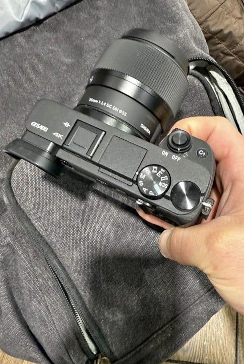 Sony a6400