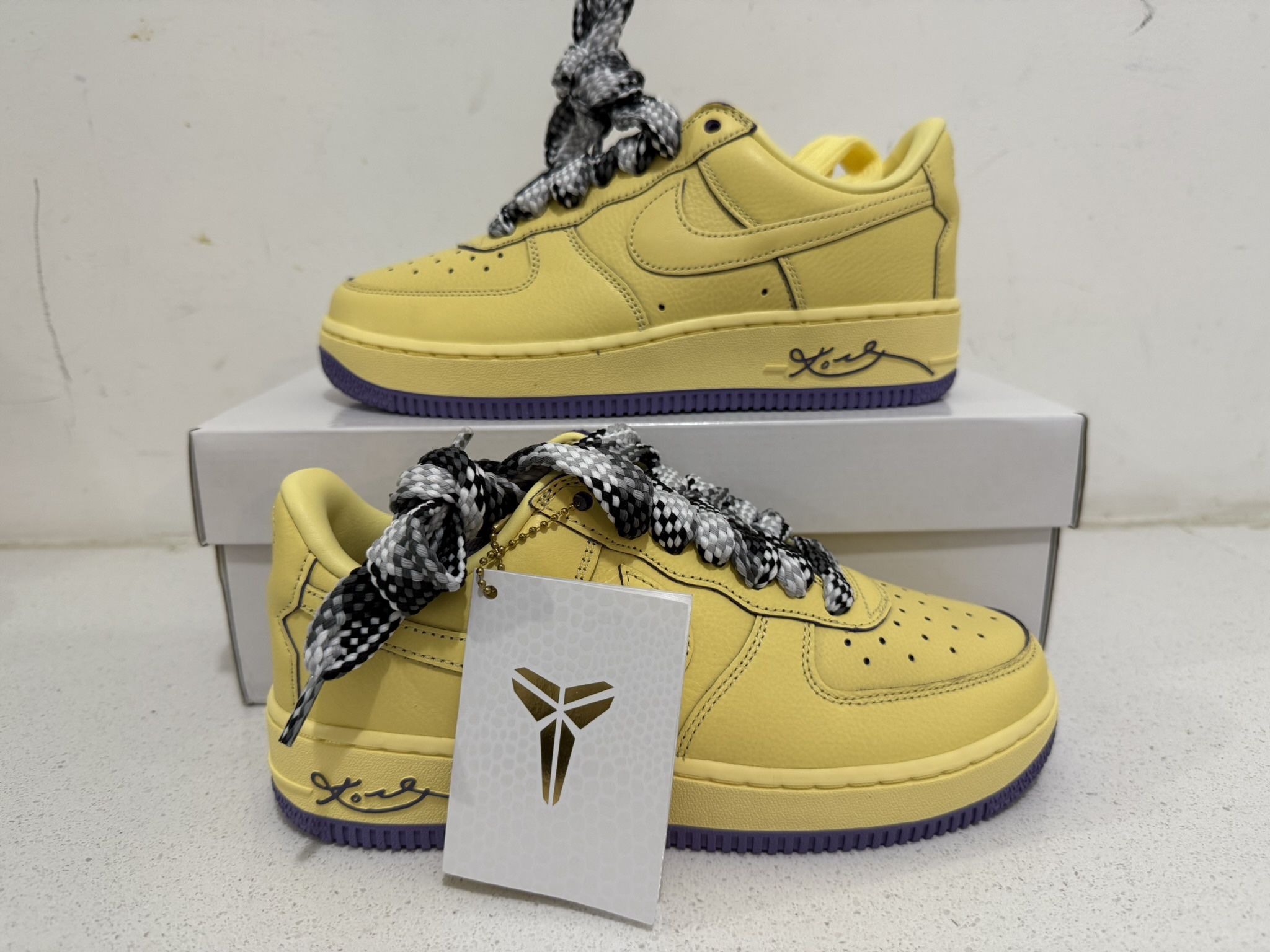 Nike Air Force 1 Low Mamba Mentality Size 7, 8