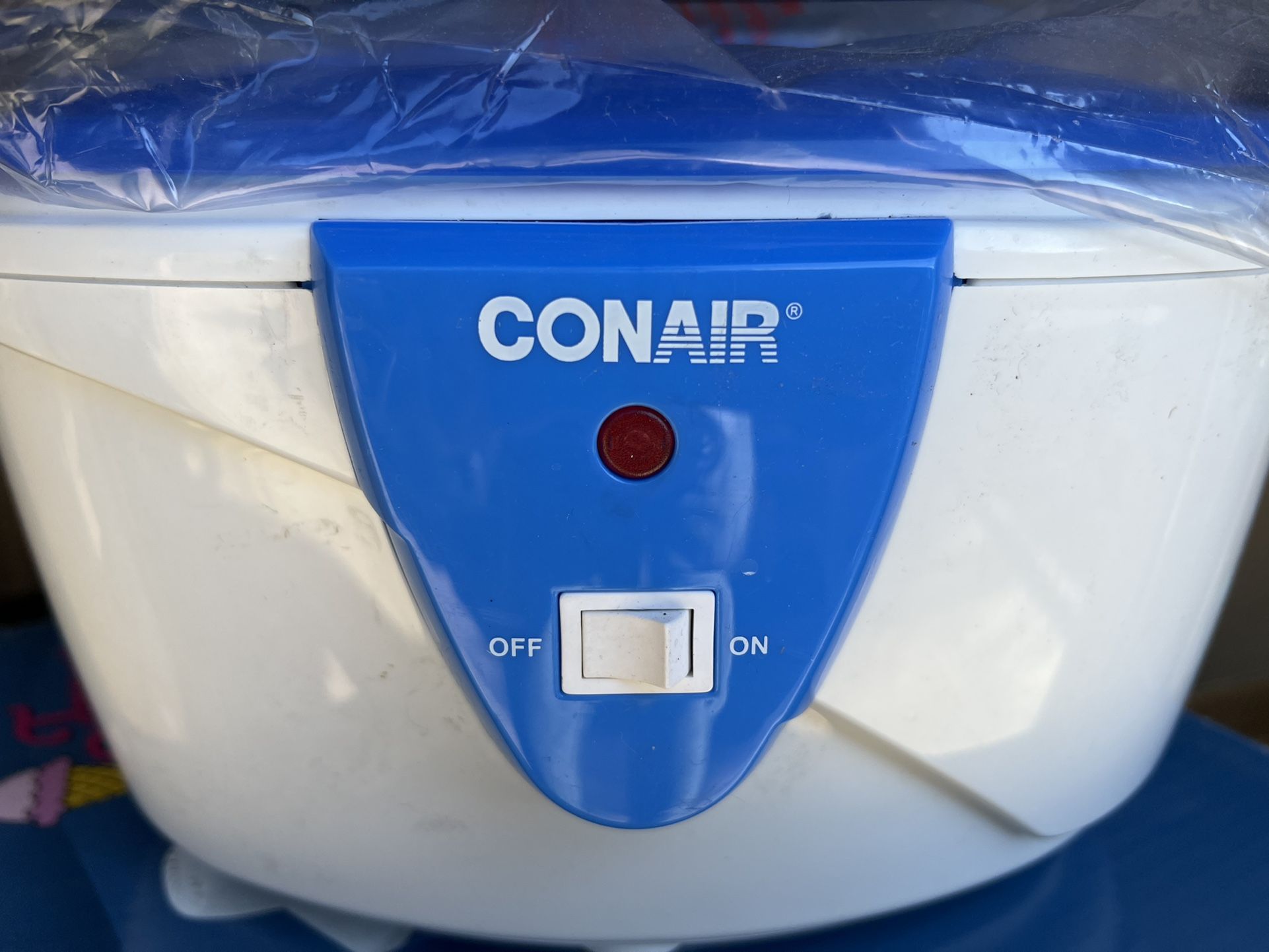 Brand New Conair Thermal Paraffin Spa Hand Treatment