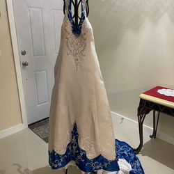 David's Bridal Wedding Dressing