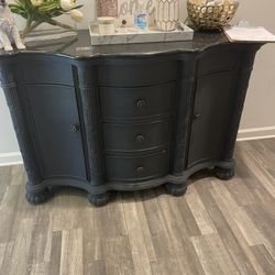 Entry Way Table 