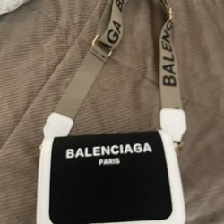 Balenciaga Pairs Shoulder/Crossbody Bag