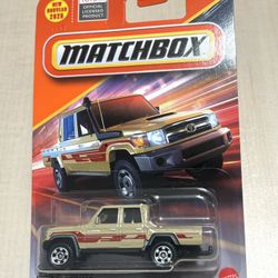 Hot Wheels Matchbox ‘17 Toyota Landcruiser 78