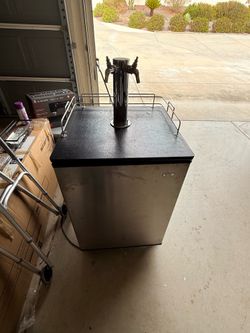 Haier Kegerator dual tap