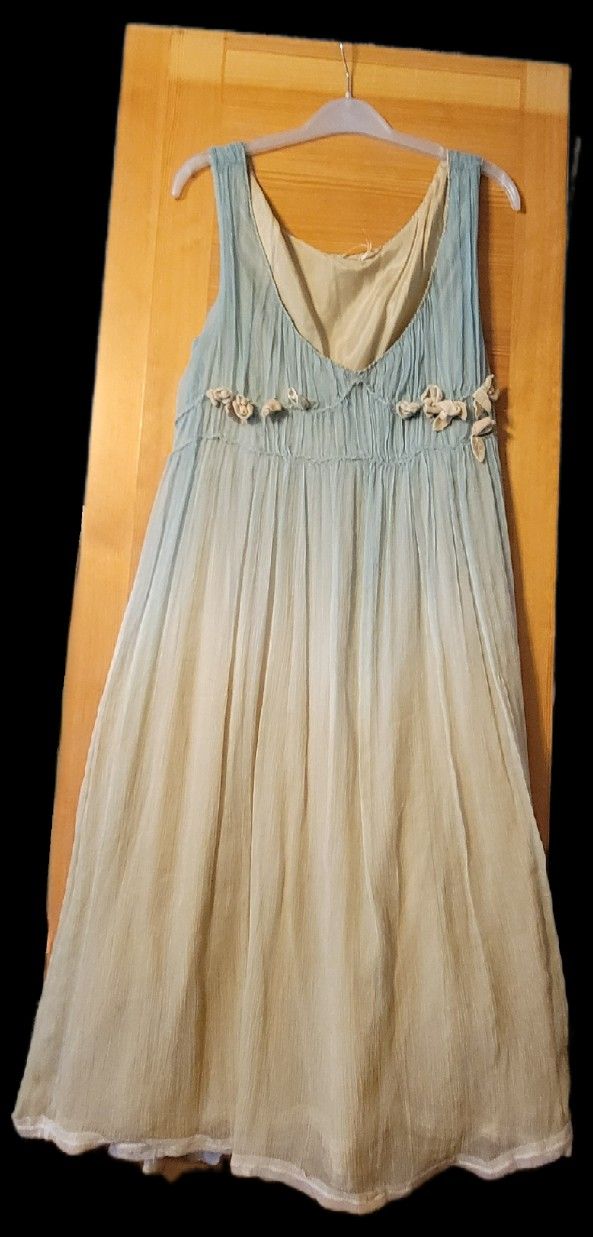 Dress Blue Beige Size Large 100% Silk