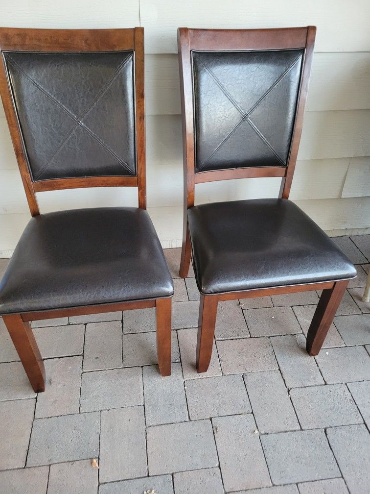 2 Chairs