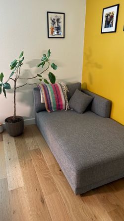 Chaise lounge