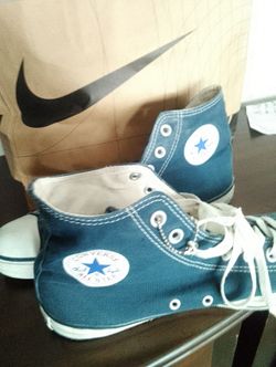 Blue converse chuck taylor