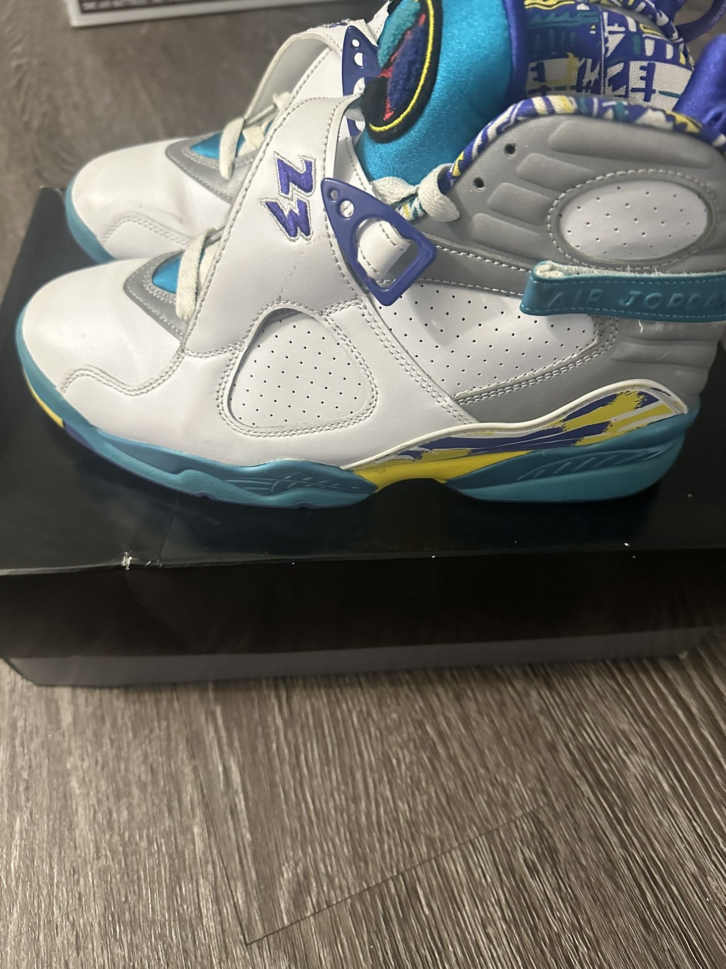 Jordan “White Aqua” 8s Size 9