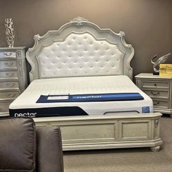 👑 Luxury Upholstered Bed Sale – Elegant & Affordable!