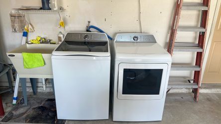 GE profile washer and gas dryer