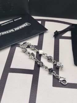 It is very suitable for daily wear.