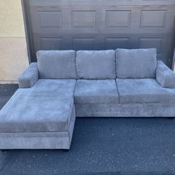 FREE DELIVERY Like New Gray Sectional 