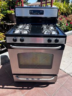 GE Stainless Steel Gas Range Stove