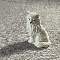 Vintage White Ceramic Cat Figurine