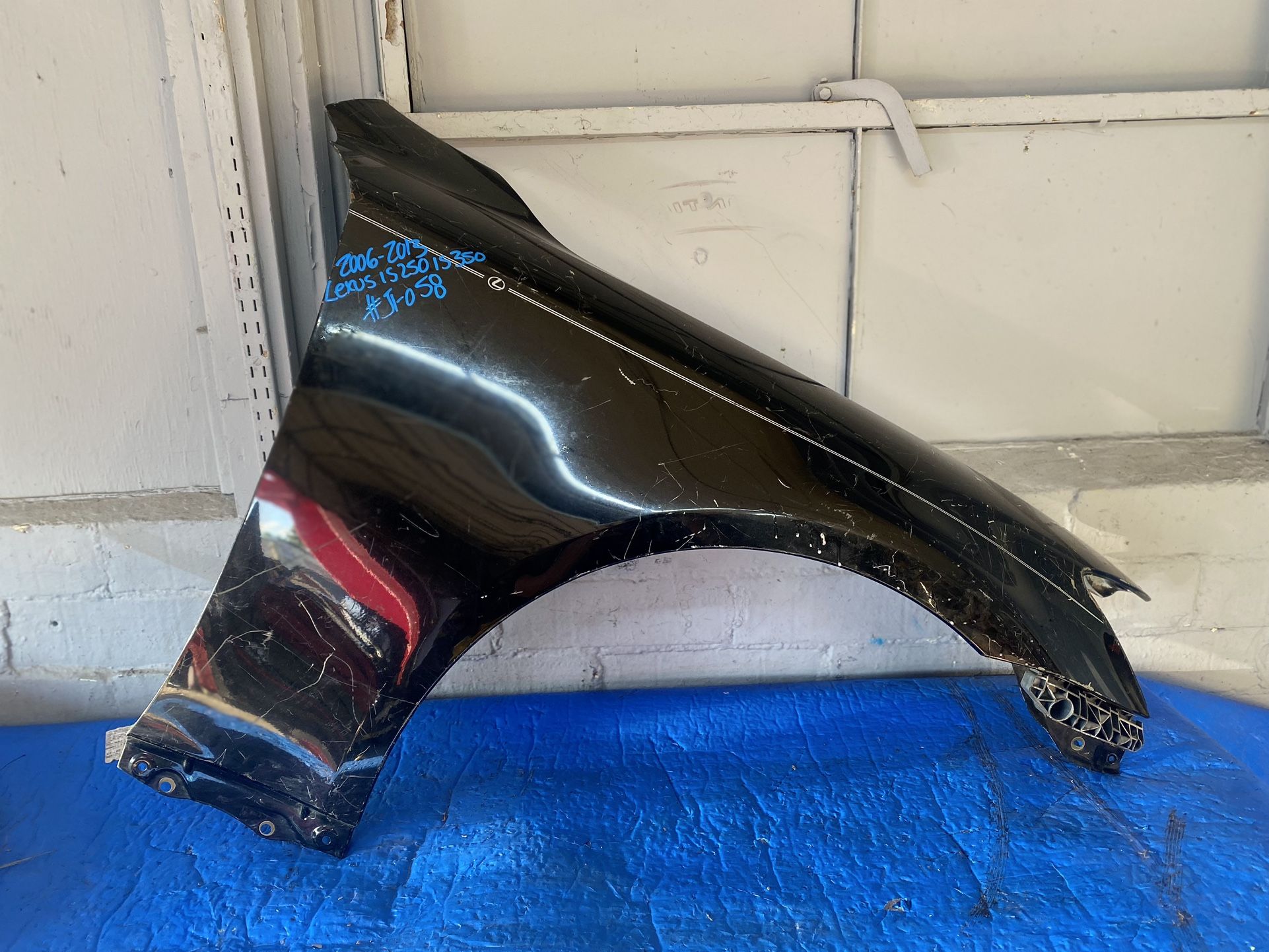 2006 2007 2008 2009 2010 2011 2012 2013 Lexus Is259 Is350 Front Fender Right Side.