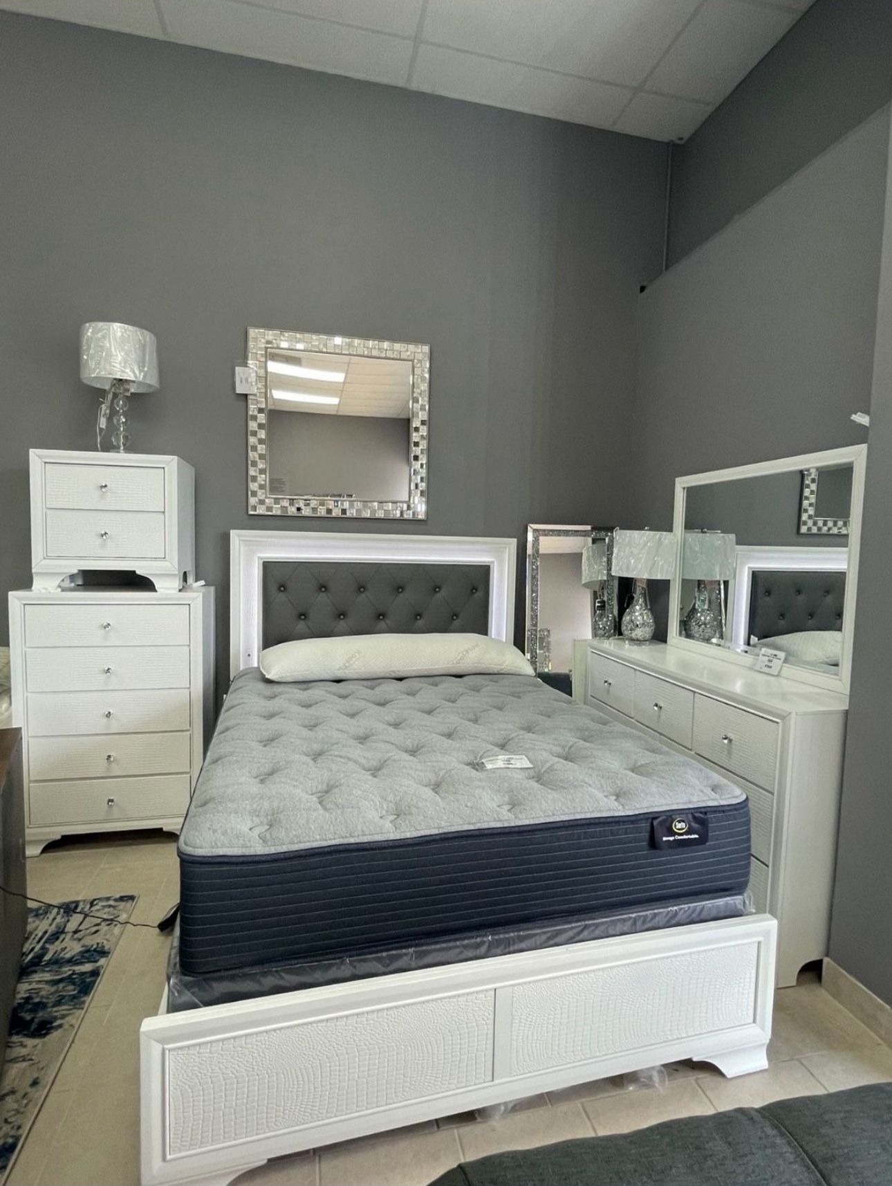 NEW QUEEN AND KING SIZE BEDROOM FURNITURE 4pc SET BED MATTRESS