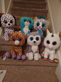 Six very large beanie boos lot number one