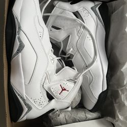New- Jordan True Flight 
