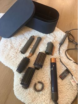 Dyson Airwrap Multi-Styler Complete Long – Excellent Condition