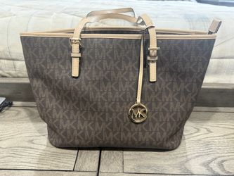 MK PURSE