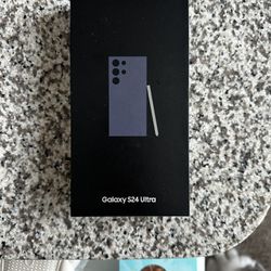 Samsung S24 Ultra Titanium Violet 256GB UNLOCKED (trade or OBO)