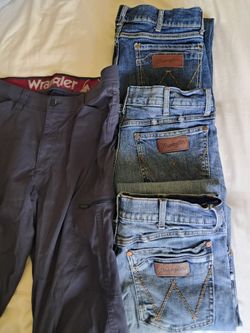 Wrangler Mens Jeans size 31 Waist
