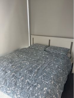 Queen Bed
