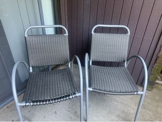 outdoor wicker/resin patio dining chairs