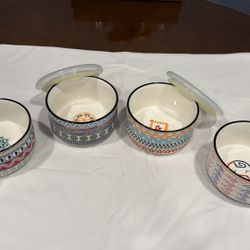 Signature Ceramic Bowl set of four with lids