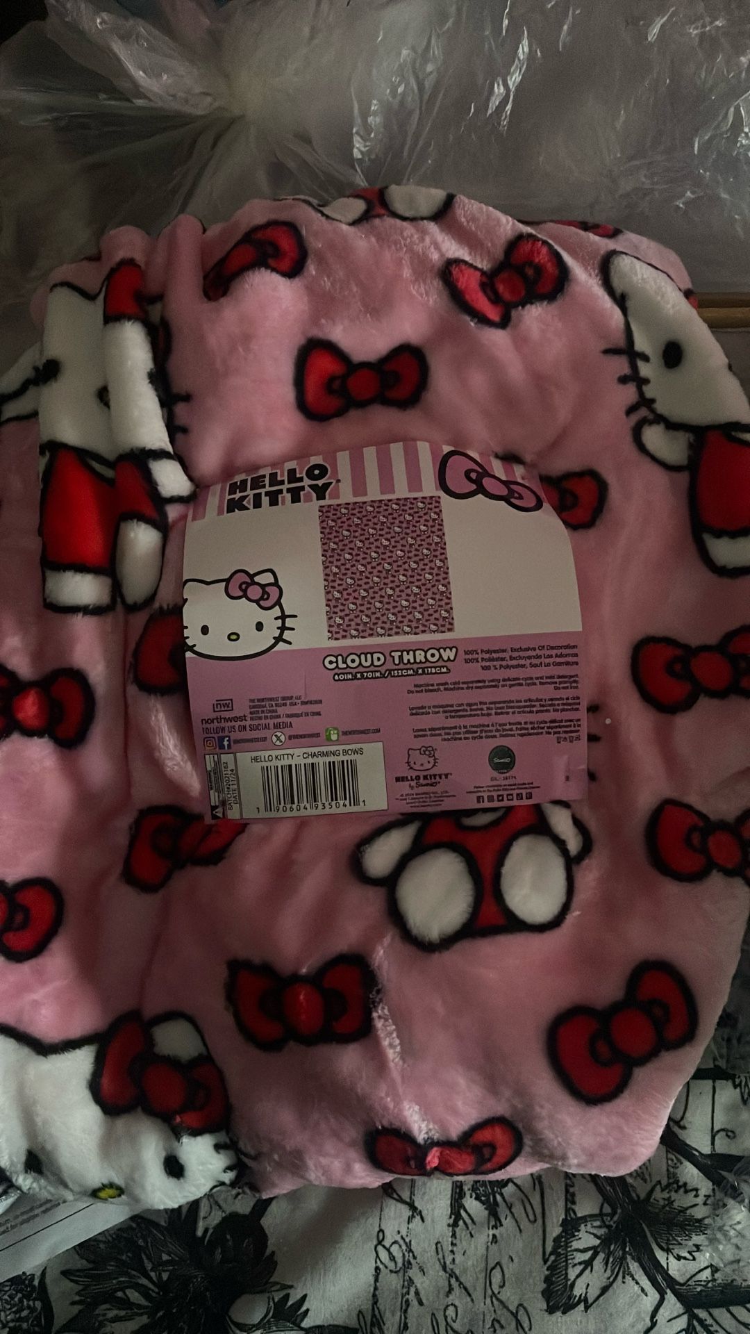 HELLO KITTY