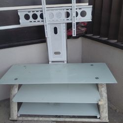 Tv Stand  Good Condition 